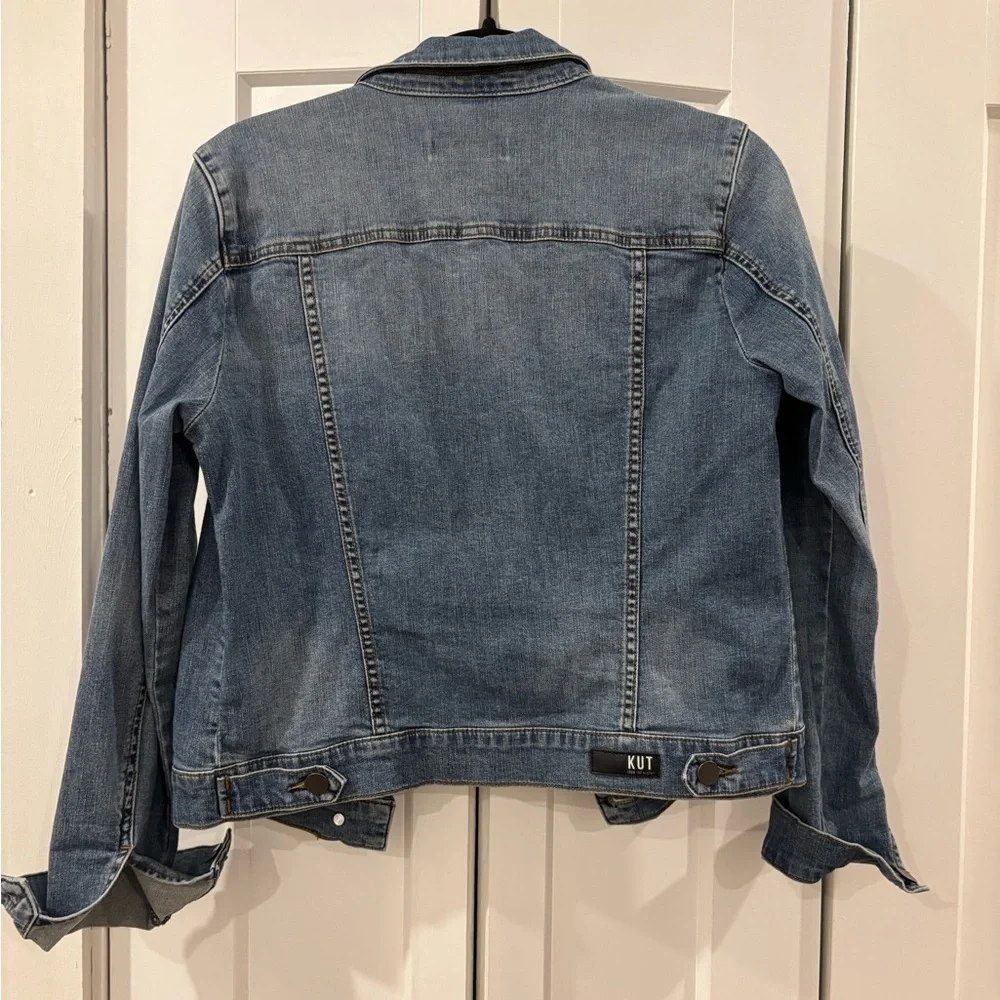 KUT from the Kloth Women’s Classic Blue Denim Jacket Size M Helena Jean jacket - Picture 9 of 9